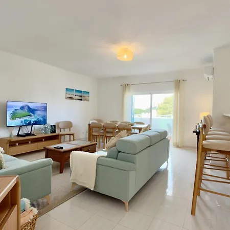 Daire Penthouse L&a Prainha With Sea View, 2 Terraces *