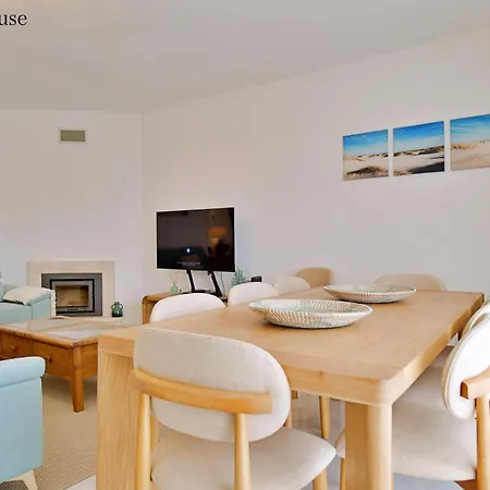 Duplex Penthouse L&a Prainha With Sea View, 2 Terraces, Balcony