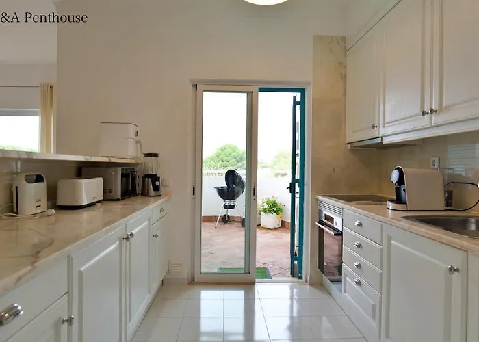 Apartmán Penthouse L&a Prainha With Sea View, 2 Terraces